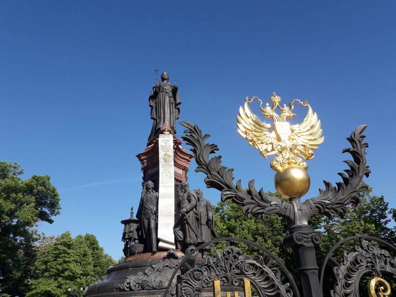 6 мая 1907 года в Екатеринодаре открыли памятник Екатерине II Людмила Лата 6 мая 1907 года в Екатеринодаре открыли памятник Екатерине II Людмила Лата